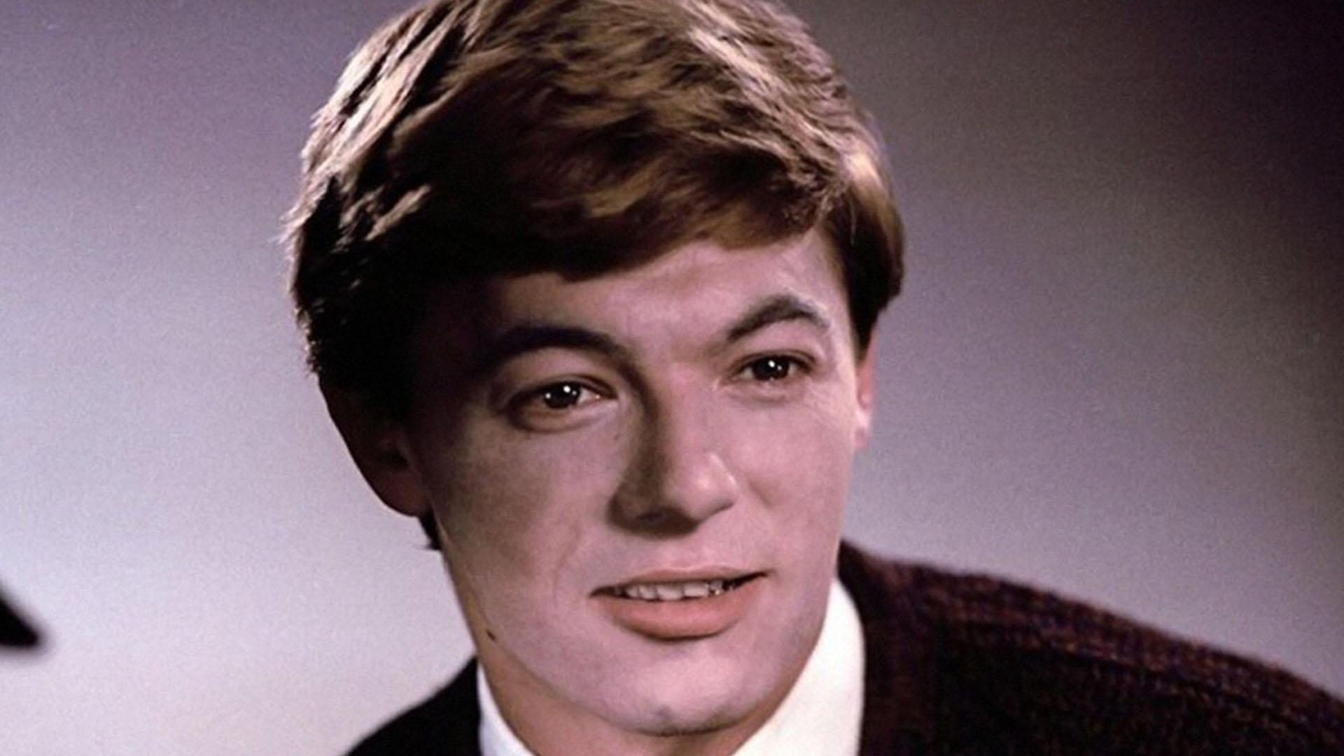 Александр Збруев. Мечта одинокой женщины (aleksandr-zbruev-mechta-odinokoj-zhenschiny) Документальный фильм