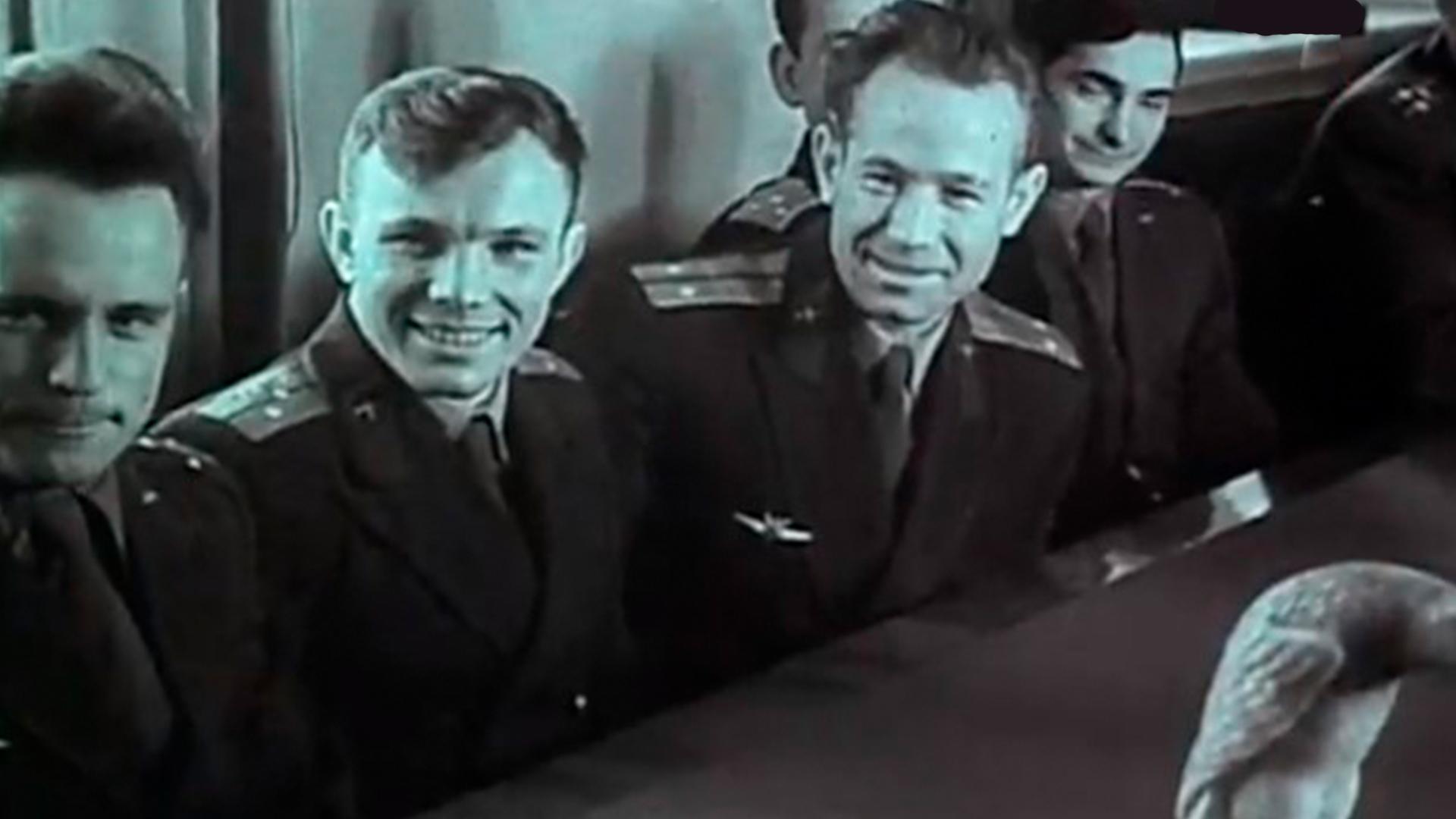 Владимир Комаров. Неизвестные кадры хроники (vladimir-komarov-neizvestnye-kadry-hroniki) Документальный фильм