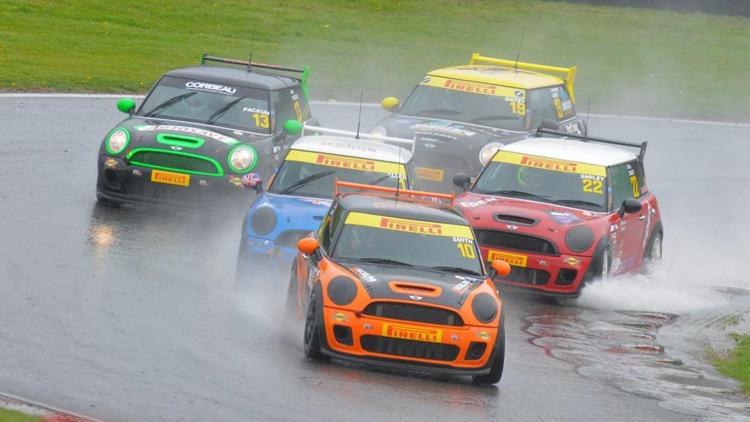 Постер British Mini Challenge