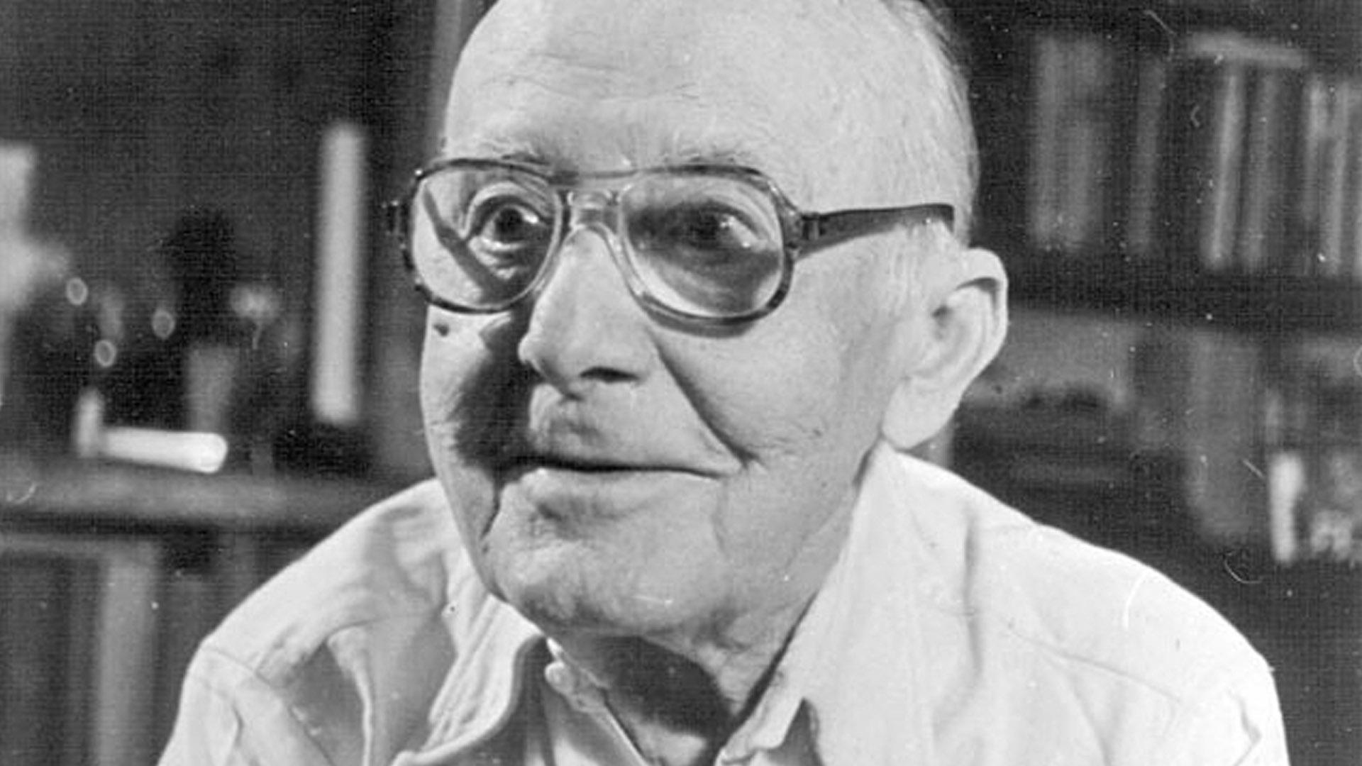 Юрий Лобачёв. Отец русского комикса (jurij-lobachev-otets-russkogo-komiksa) Документальный фильм