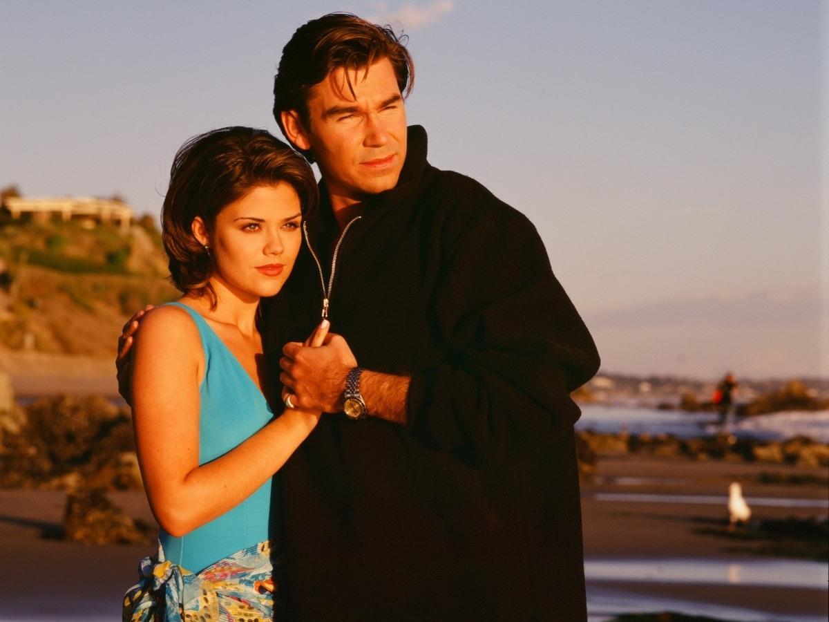 Любовь и тайны Сансет Бич (ljubov-i-tajny-sanset-bich) Сериал 1997