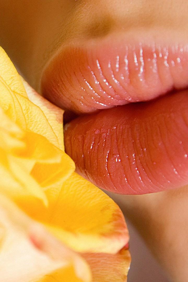 Red-Headed Lesbian Tonguing (red-headed-lesbian-tonguing) Для взрослых