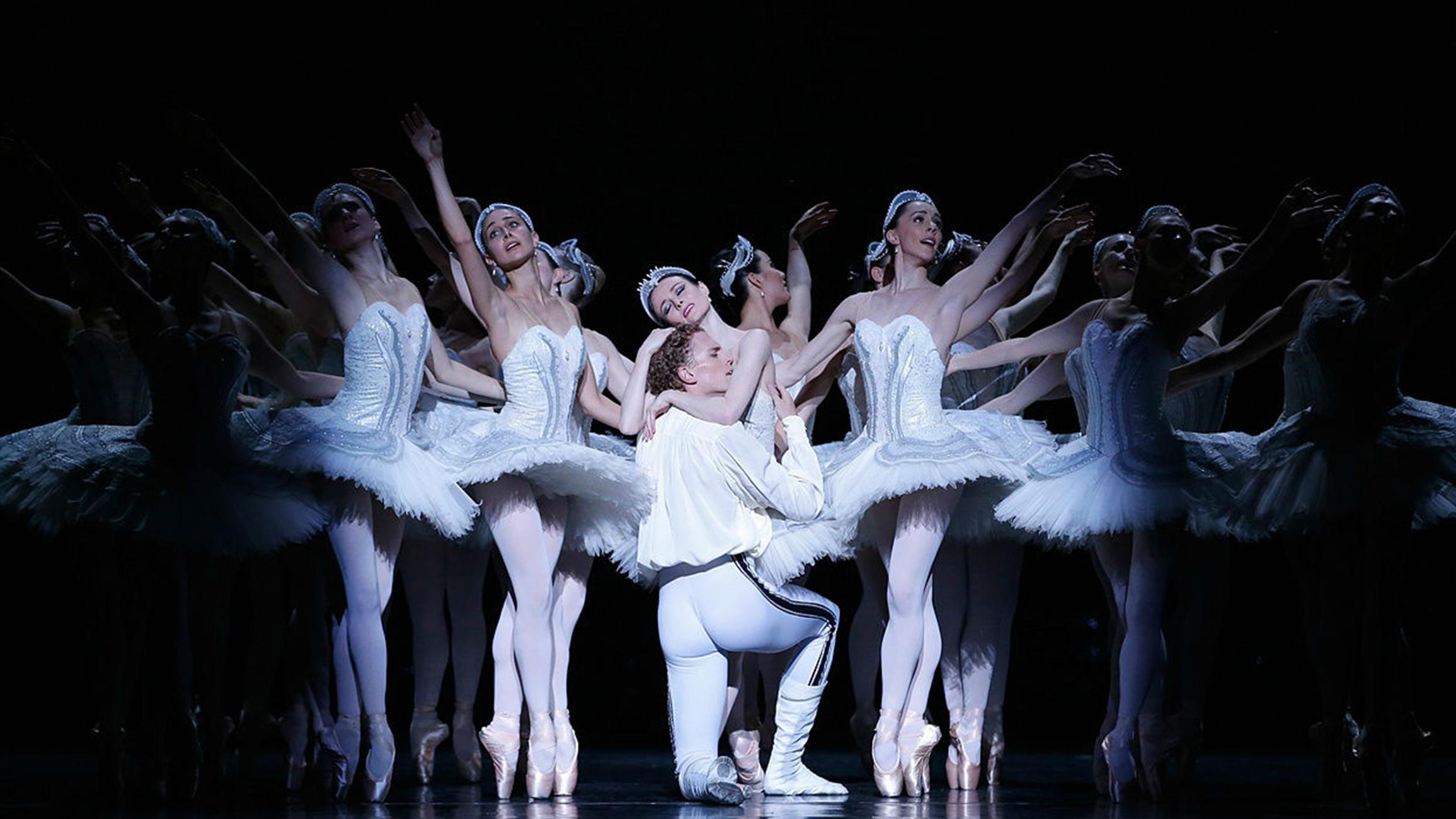 «Лебединое озеро». Хореография: Грэм Мерфи. Австралийский балет (lebedinoe-ozero-horeografija-grem-merfi-avstralijskij-balet) Спектакль