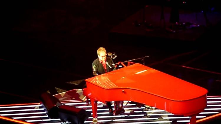 Постер Elton John - The Red Piano