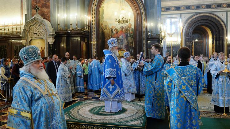 Постер Утреня с чином Погребения Пресвятой Богородицы. Трансляция из Храма Христа Спасителя