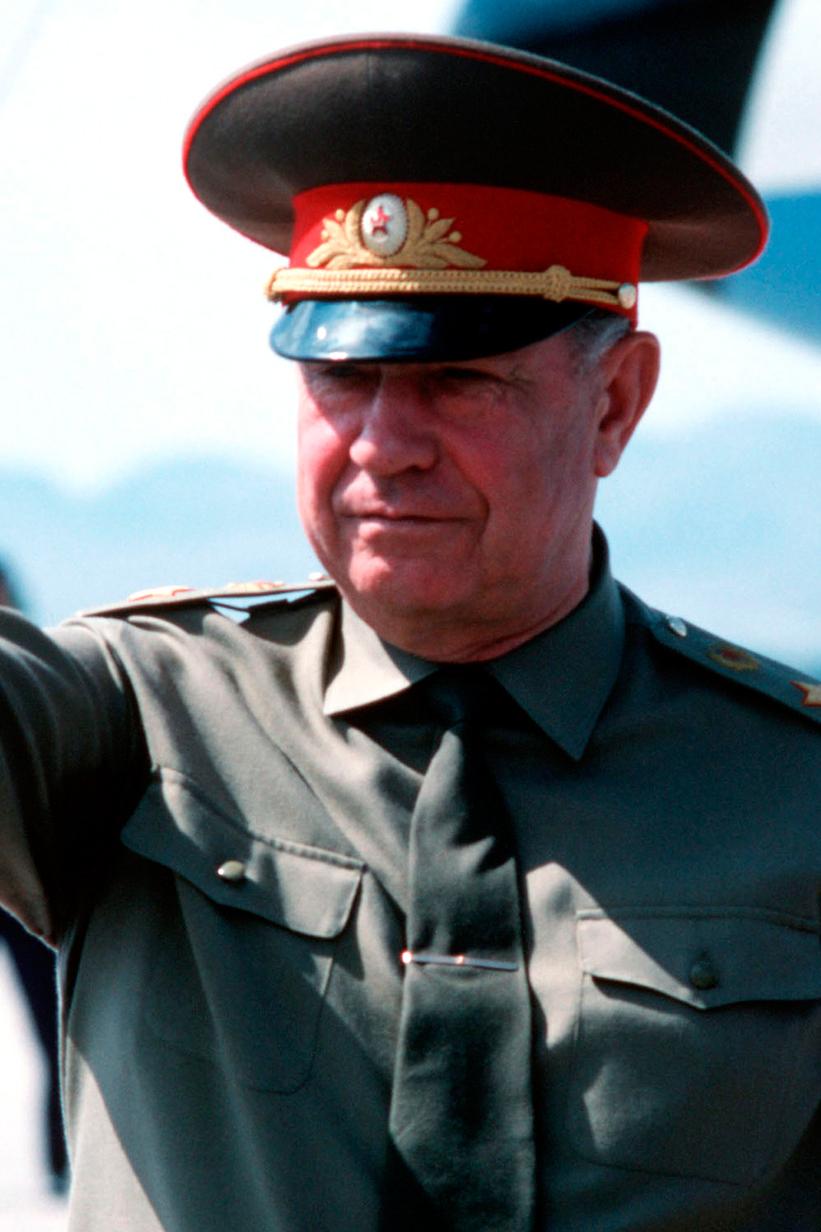 Маршал Язов. По своим не стреляю (marshal-jazov-po-svoim-ne-streljaju) Документальный фильм