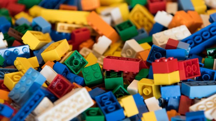 Постер LEGO. Кирпичики успеха