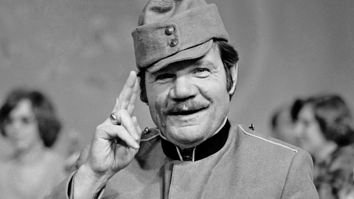 Михаил Пуговкин. Главный герой второго плана (mihail-pugovkin-glavnyj-geroj-vtorogo-plana) Документальный фильм