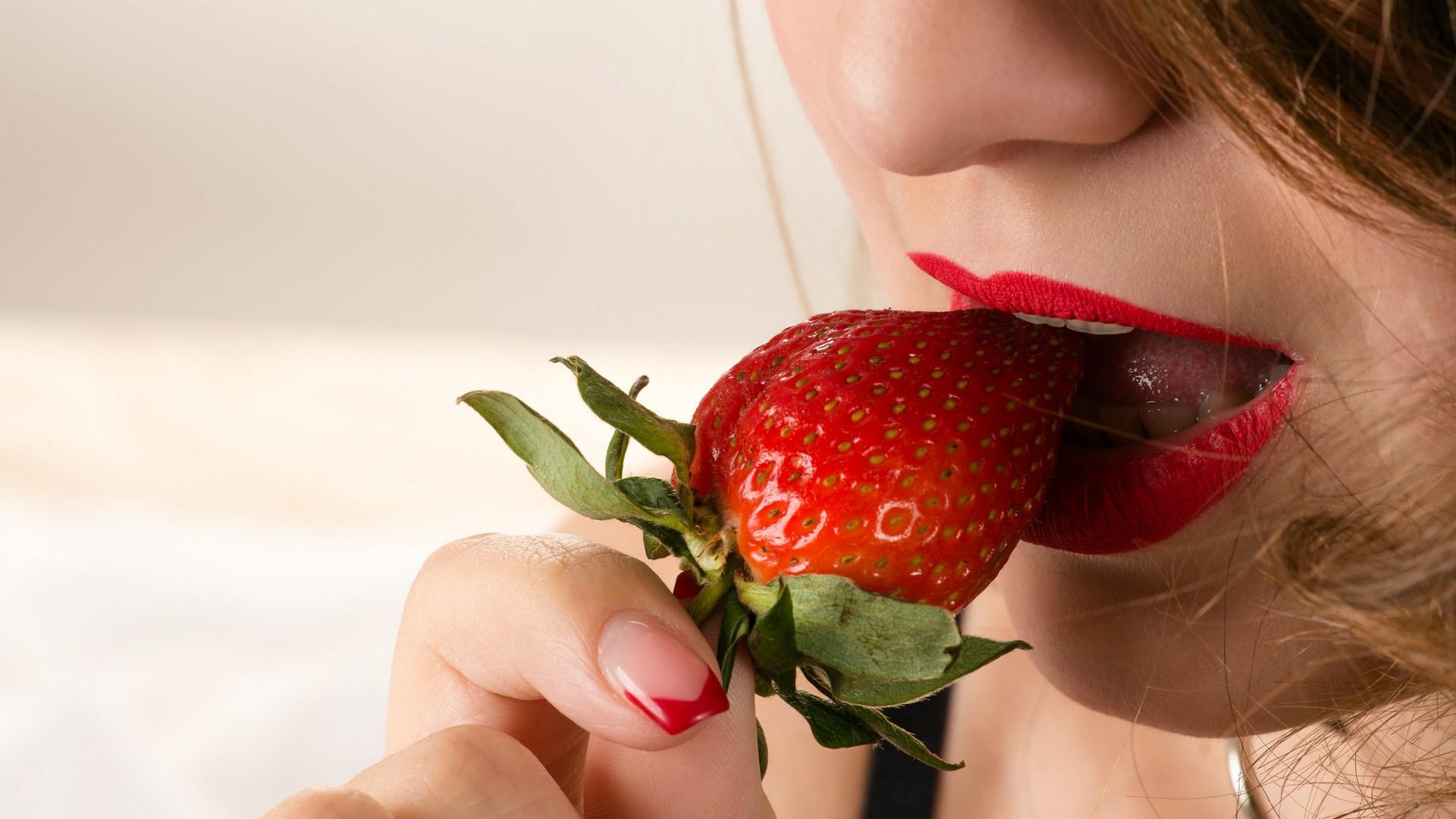 Thick And Busty BBW Bosses Ride Dong (thick-and-busty-bbw-bosses-ride-dong) Для взрослых