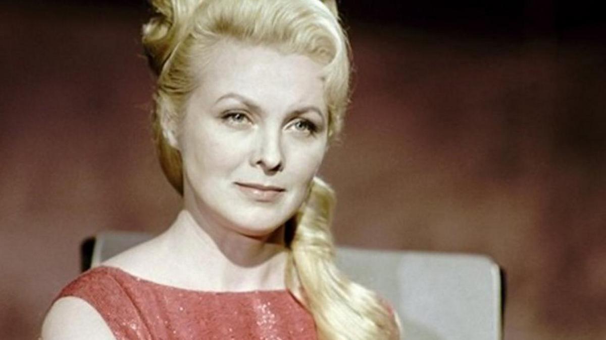 Вия Артмане. Королева в изгнании (vija-artmane-koroleva-v-izgnanii) Документальный фильм