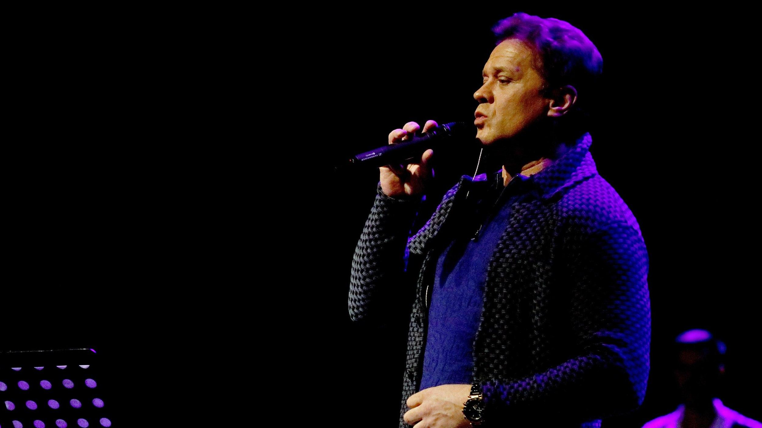 Альберт Асадуллин. Юбилейный концерт в БКЗ «Октябрьский» (albert-asadullin-jubilejnyj-kontsert-v-bkz-oktjabrskij) Музыка