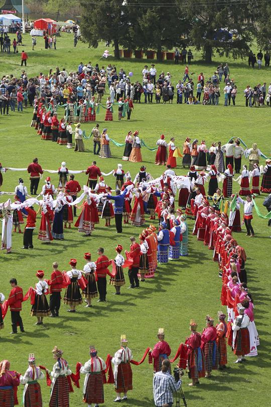 Фольклорный фестиваль в селе Усть-Вымь (folklornyj-festival-v-sele-ust-vym) Документальный фильм