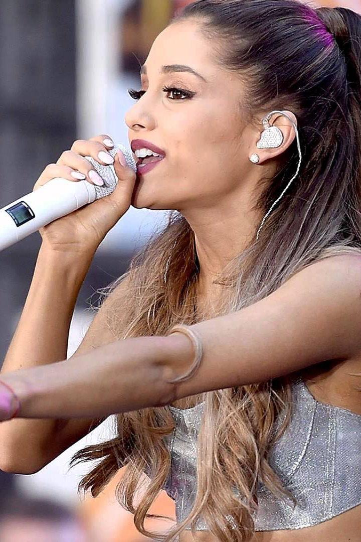 Chart Champions: Ariana Vs Drake Vs Calvin! (chart-champions-ariana-vs-drake-vs-calvin) Музыка