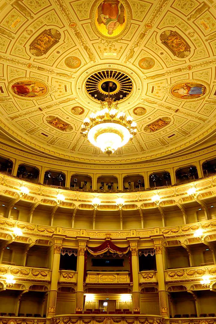 Опера в Херсонесе (opera-v-hersonese) Музыка