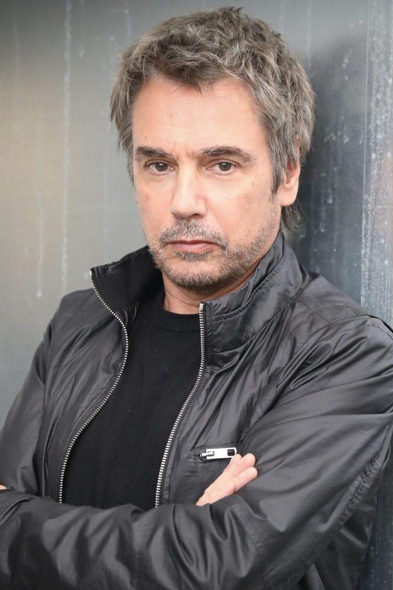 Jean-Michel Jarre - A Journey into Sound (jean-michel-jarre-a-journey-into-sound) Документальный фильм