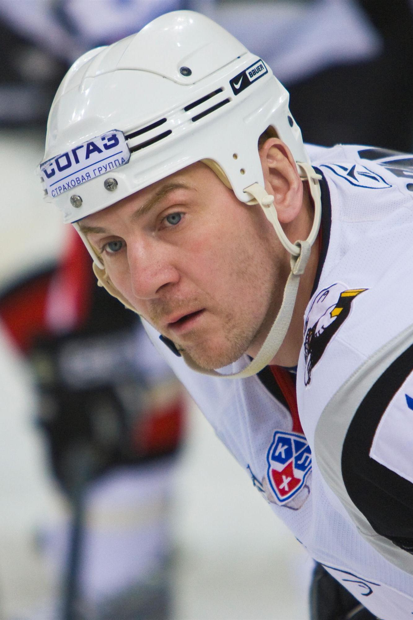Николишин. Из Воркуты в НХЛ (nikolishin-iz-vorkuty-v-nhl) Документальный фильм