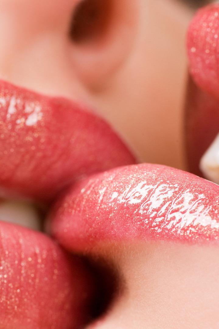 Возбуждённые девушки (vozbuzhdennye-devushki) Для взрослых