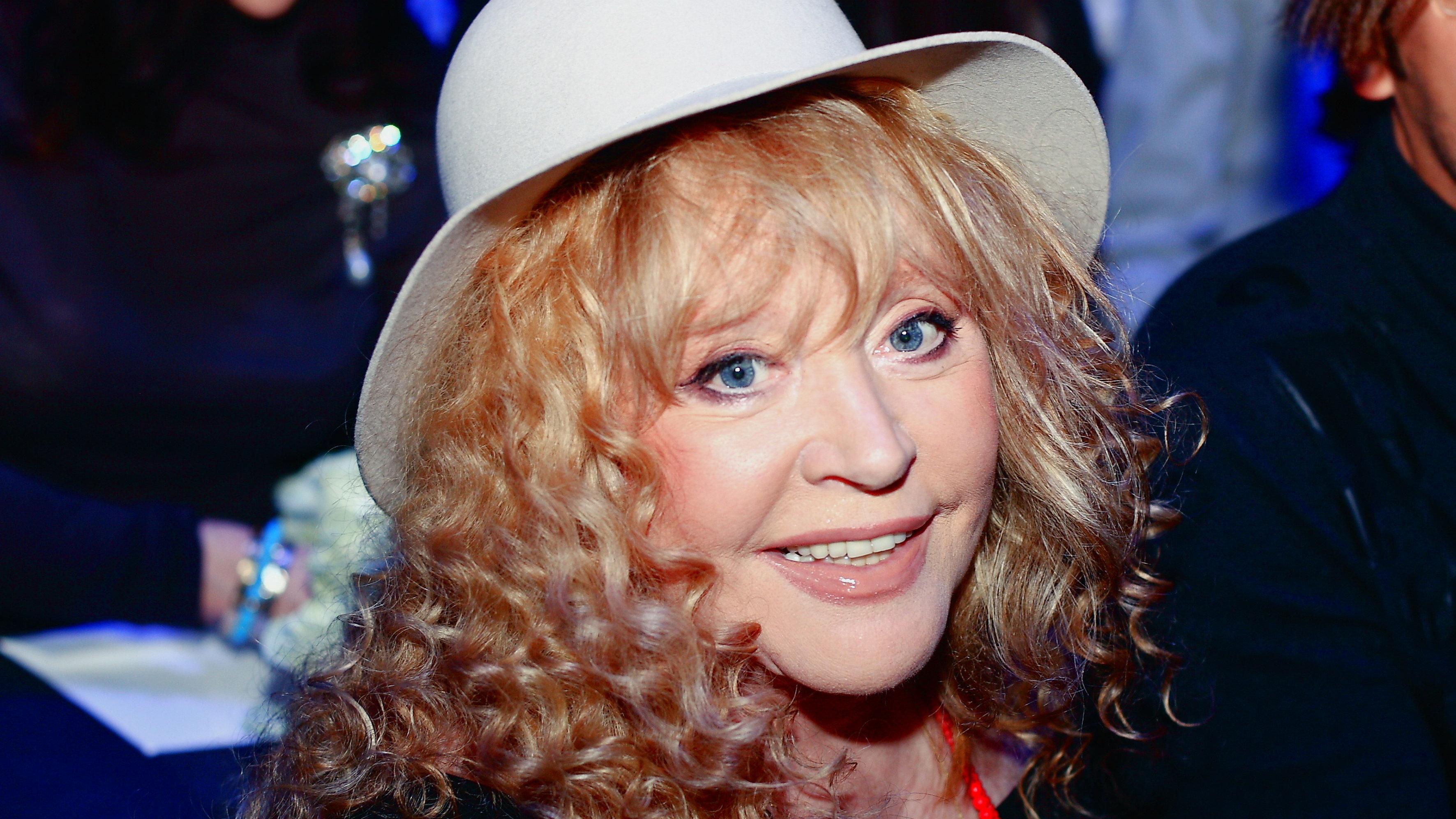 Алла Пугачёва. А знаешь, всё ещё будет... (alla-pugacheva-a-znaesh-vse-esche-budet) Документальный фильм