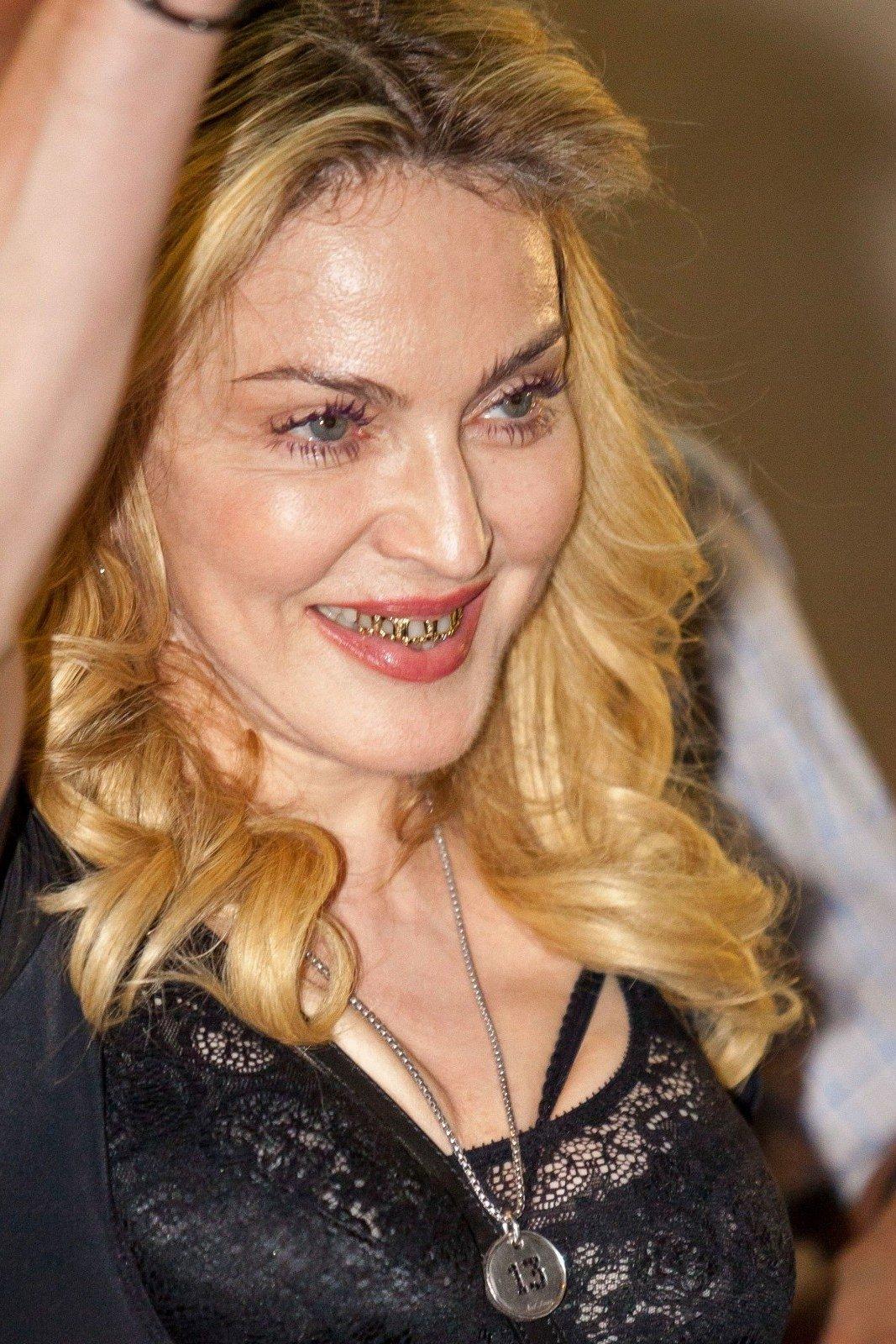 MTV Presents Madonna Live & Exclusive (mtv-presents-madonna-live-exclusive) Досуг, хобби