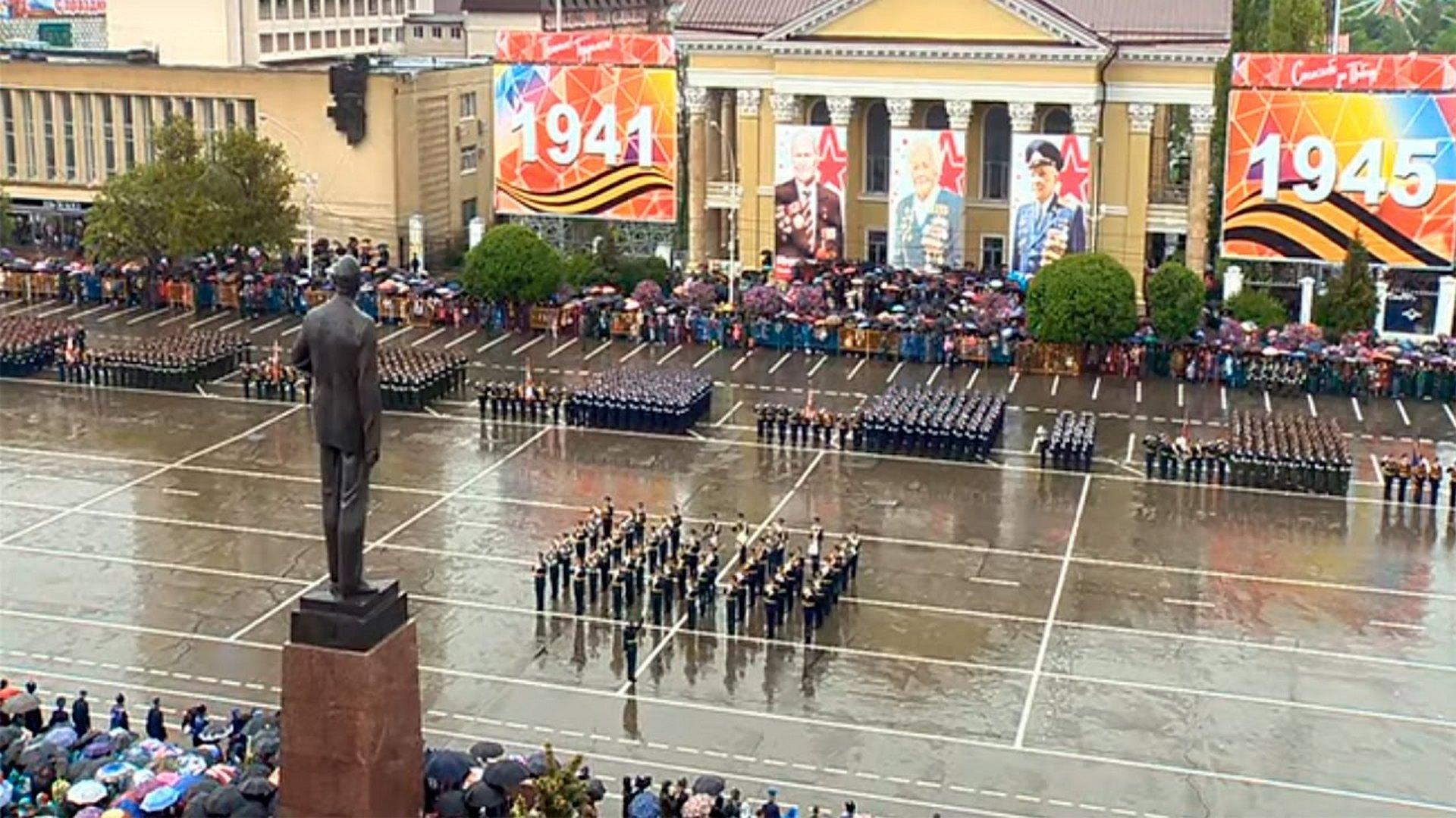 «Парад победы». Трансляция с площади Ленина г. Ставрополь (parad-pobedy-transljatsija-s-ploschadi-lenina-g-stavropol) Другое