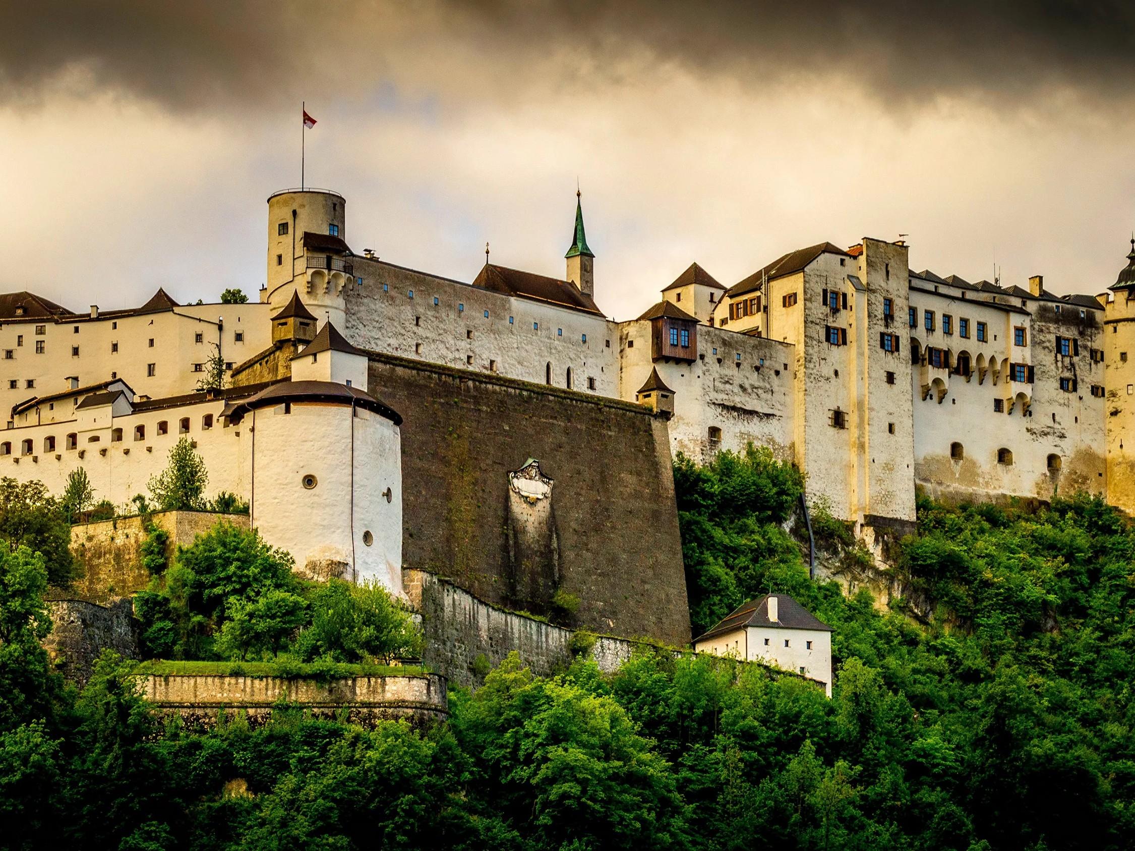 Salzburg-Gesamtkunstwerk im Herzen Europas (salzburg-gesamtkunstwerk-im-herzen-europas) Документальный фильм