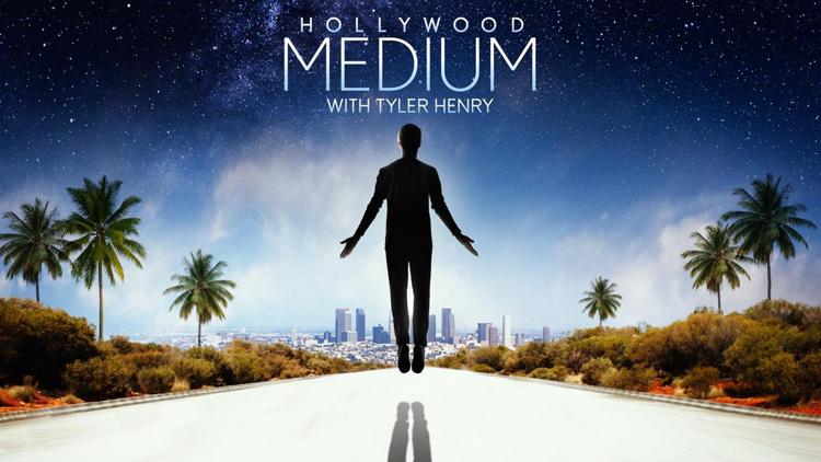 Постер Hollywood Medium