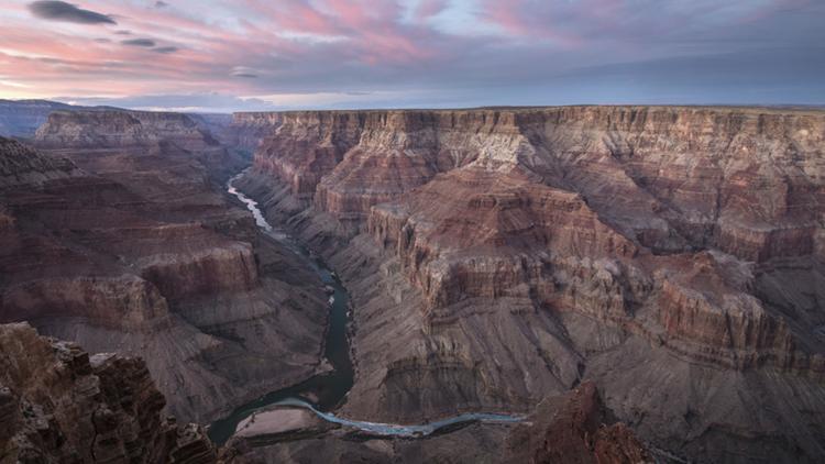 Постер Into the Grand Canyon