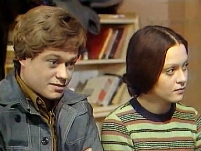 В одном микрорайоне (v-odnom-mikrorajone) Фильм 1976