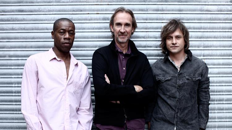 Постер Mike and The Mechanics - At Shepherds Bush Empire