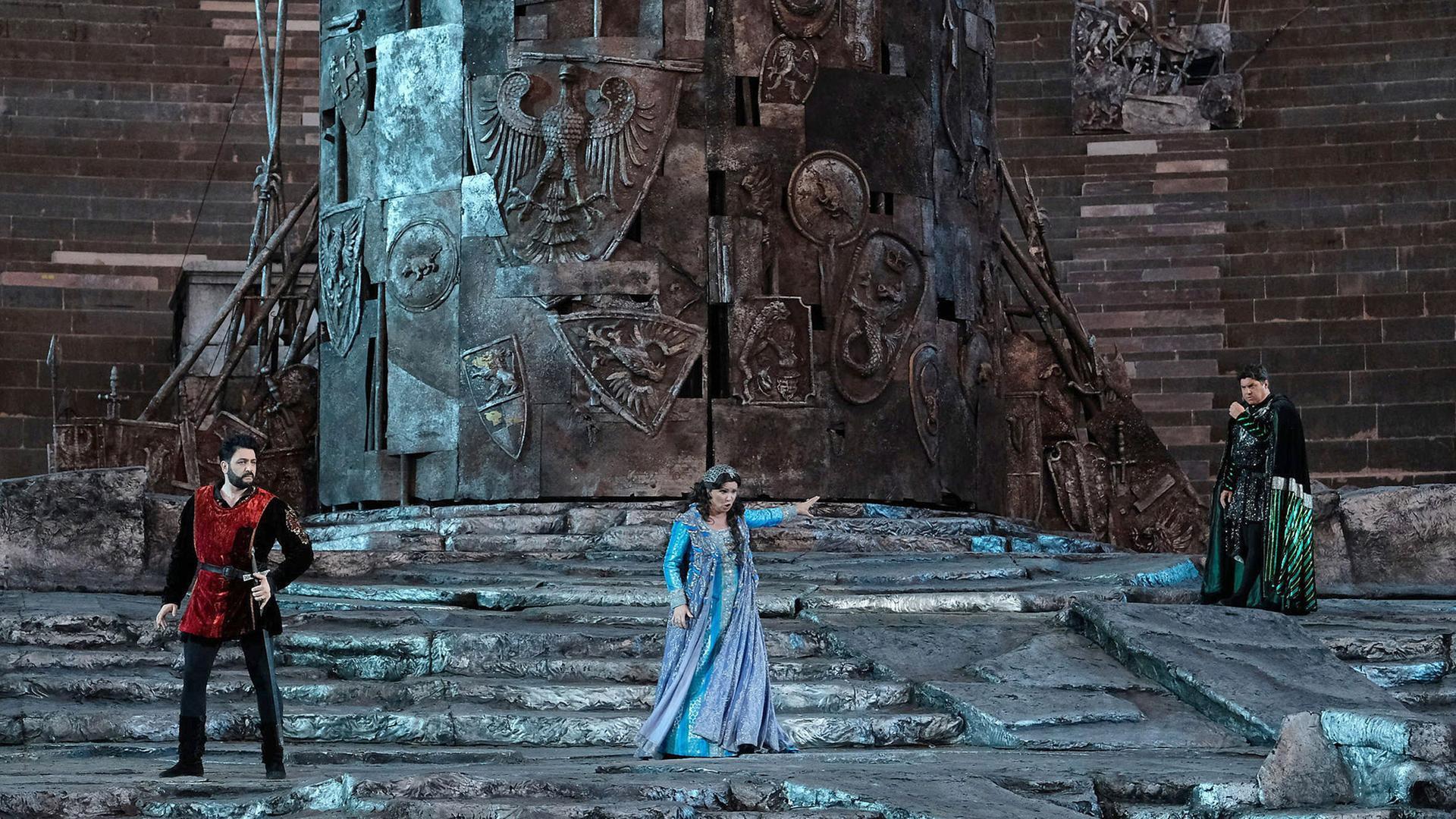Anna Netrebko in der Arena di Verona: Il Trovatore (anna-netrebko-in-der-arena-di-verona-il-trovatore) Музыка