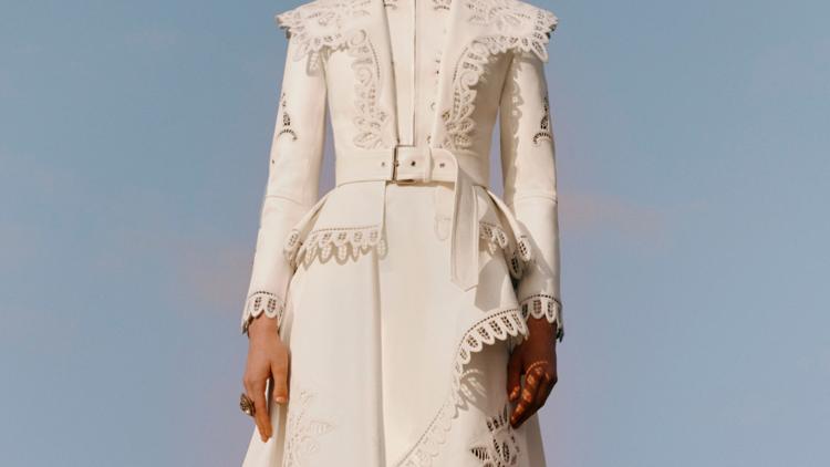 Постер Alexander McQueen Resort 2019 Fashion Show The Looks