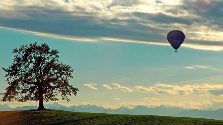 Постер Der Sonne entgegen — Ballonfahrer aus Franken