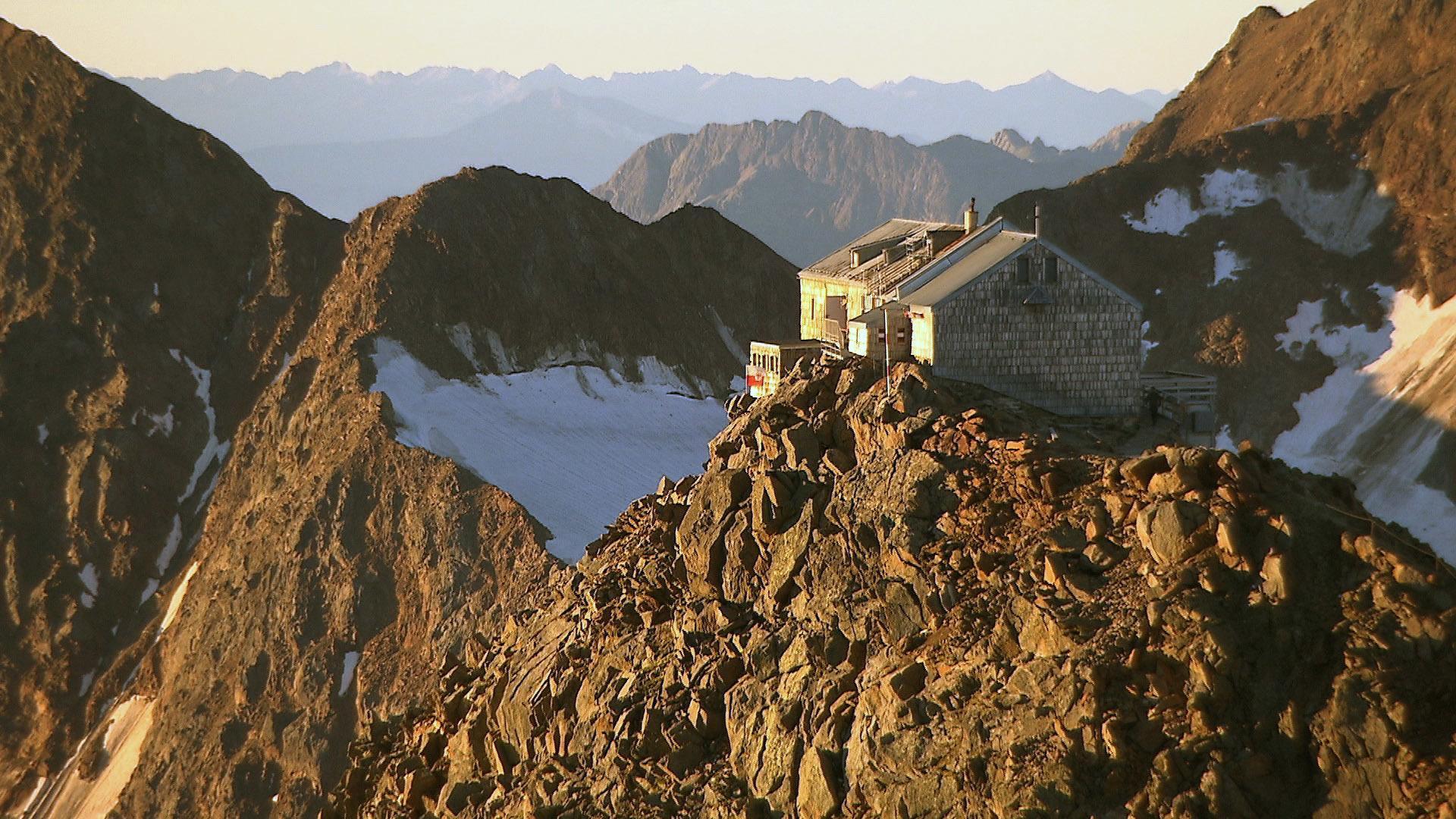 Vom Grandhotel zur schrägen Kiste-Schutzhütten in Tirol (vom-grandhotel-zur-schrgen-kiste-schutzhtten-in-tirol) Документальный фильм