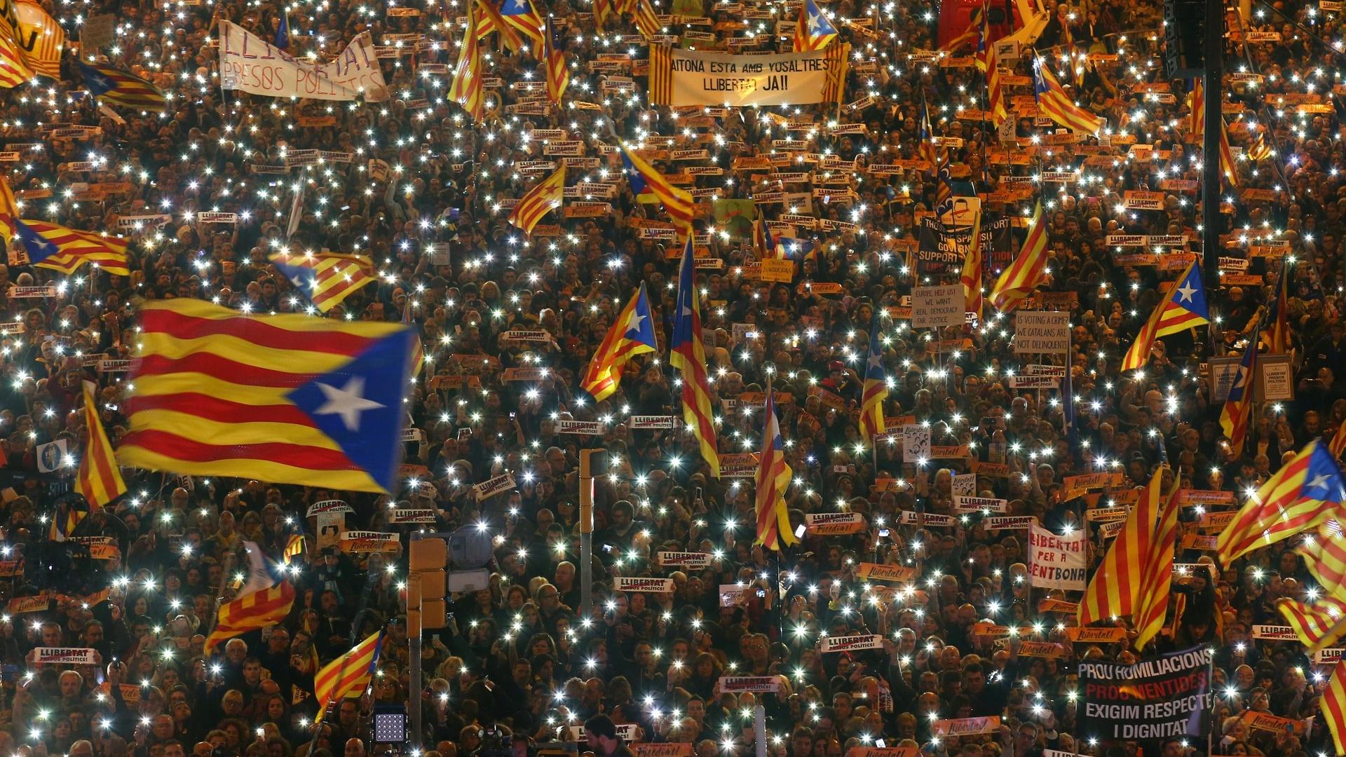 La política catalana a juicio (la-poltica-catalana-a-juicio) Документальный фильм