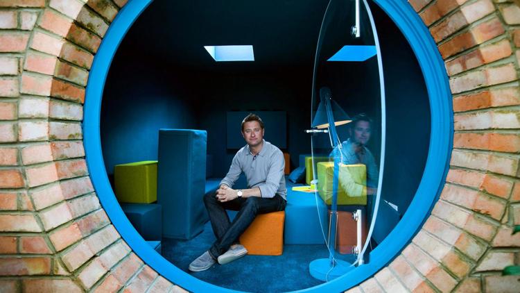 Постер George Clarke's Amazing Spaces