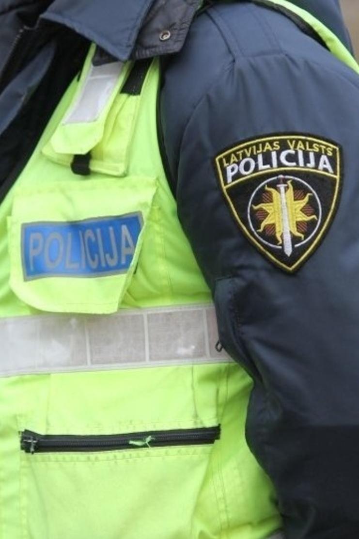 Lietas Nr. 1918-2018. Spilgtākie noziedznieki. Tiesībsargu kļūdas un panākumi (lietas-nr-1918-2018-spilgtkie-noziedznieki-tiesbsargu-kdas-un-pankumi) Документальный фильм