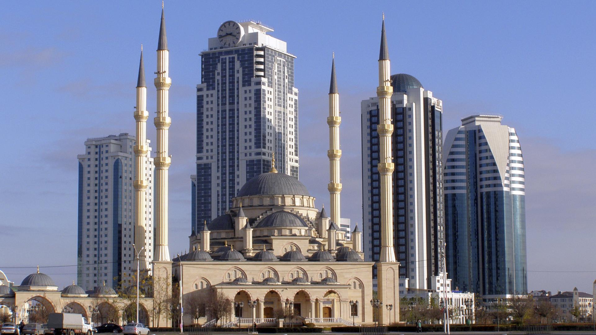 Грозный. Дорога к миру (groznyj-doroga-k-miru) Познавательное