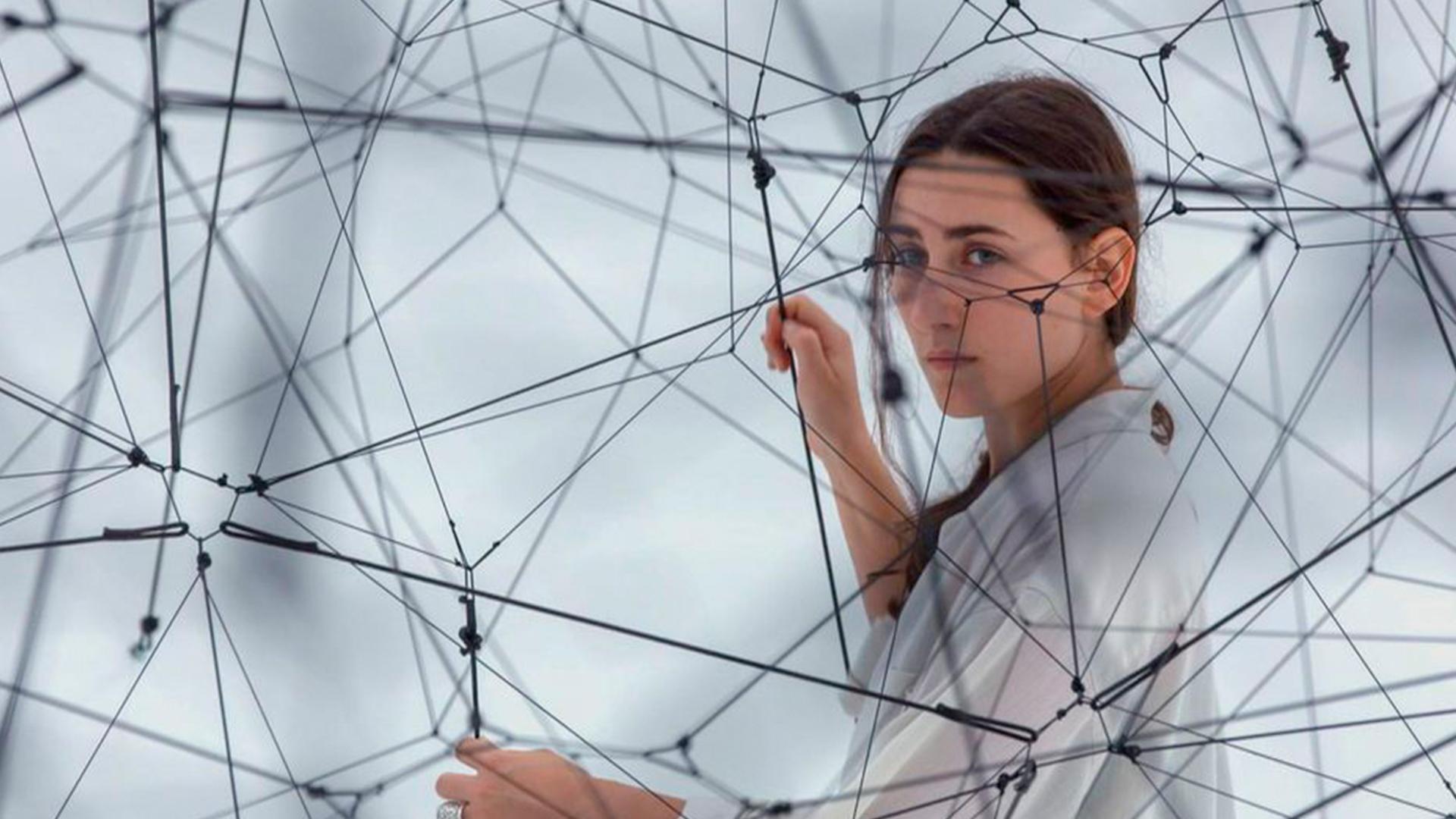 Das Echo der Zukunft - Kunst mit Genen und künstlicher Intelligenz (das-echo-der-zukunft-kunst-mit-genen-und-knstlicher-intelligenz) Документальный фильм