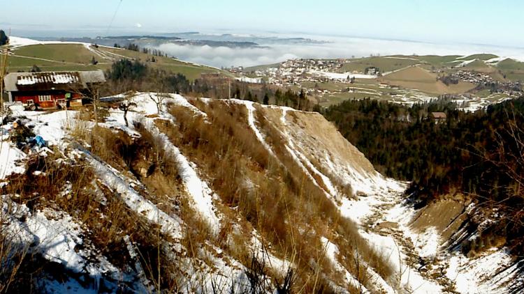 Постер Böses Wasser – Erbitterter Streit im Giessbachtobel