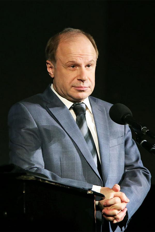 Антон Чехов. Чтецкая программа народного артиста РФ Авангарда Леонтьева (anton-chehov-chtetskaja-programma-narodnogo-artista-rf-avangarda-leonteva) Досуг, хобби