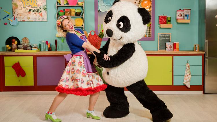 Постер Panda Kitchen con Julia Macaroni