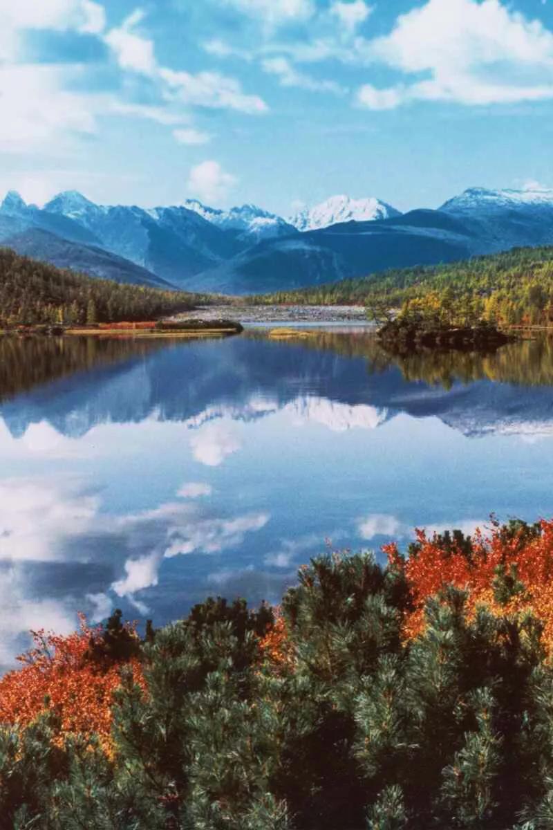 Отдаленные уголки России. Туристические маршруты (otdalennye-ugolki-rossii-turisticheskie-marshruty) Документальный фильм