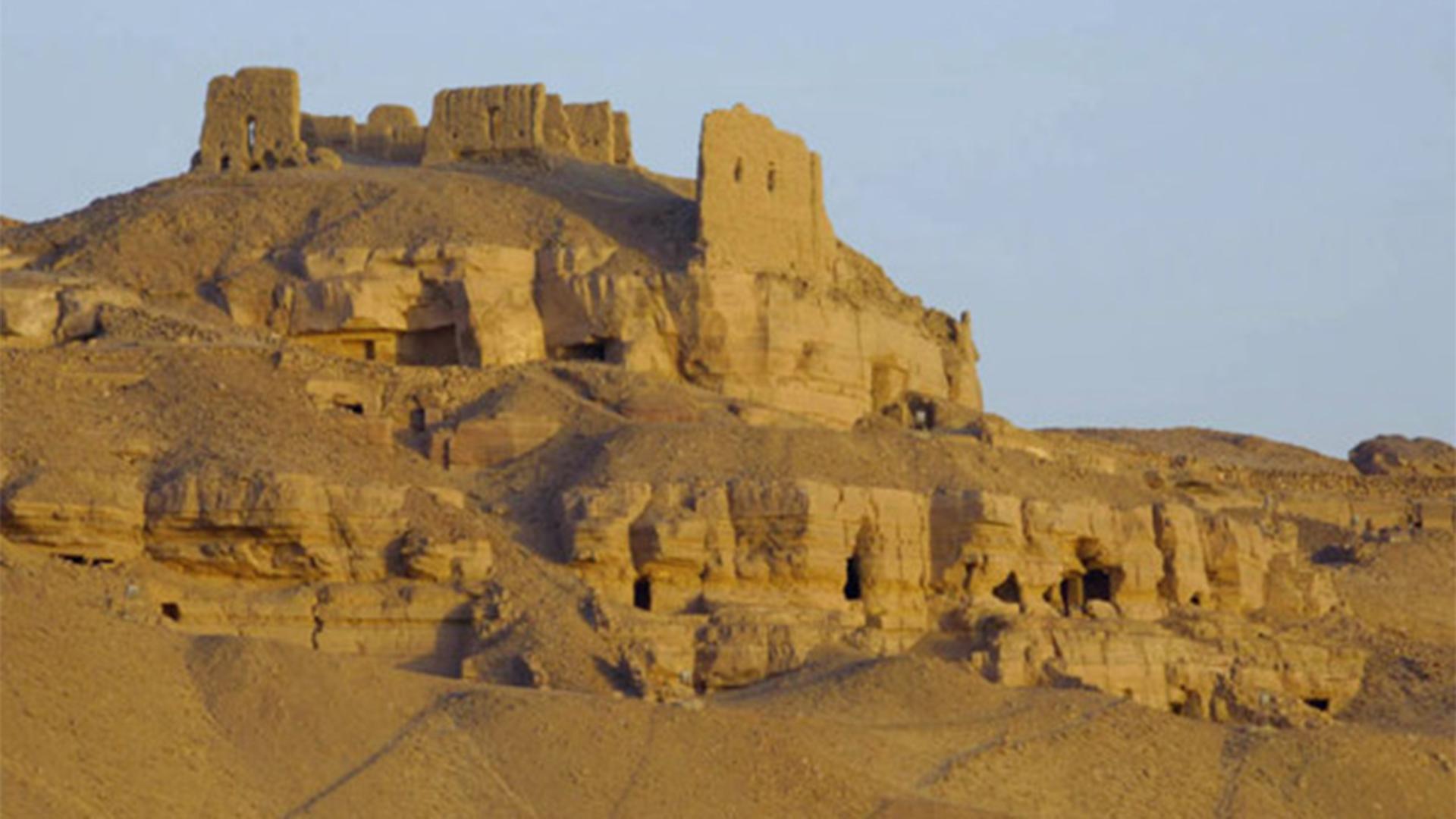 В поисках египетских гробниц (v-poiskah-egipetskih-grobnits) Документальный фильм