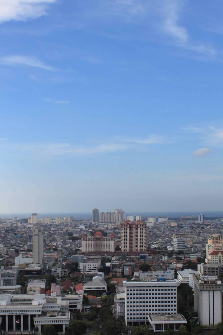 Jakarta has become crowded, polluted and is sinking at an alarming rate (jakarta-has-become-crowded-polluted-and-is-sinking-at-an-alarming-rate) Познавательное