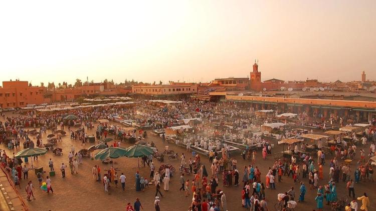 Постер Les exilés de Jemaa el-Fna