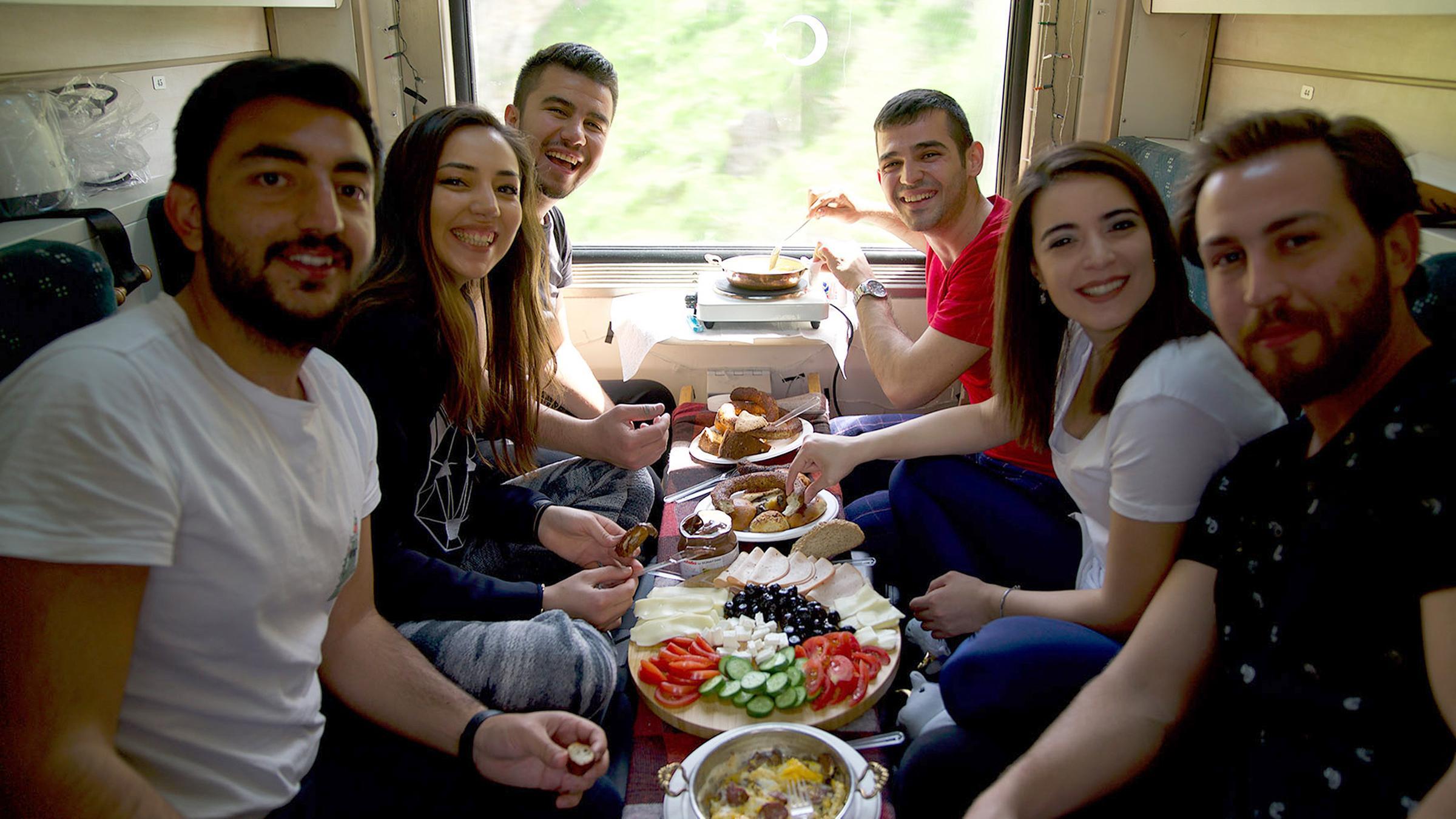 Bahn-Abenteuer Dogu Express (bahn-abenteuer-dogu-express) Документальный фильм