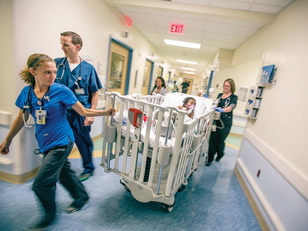 Отделение экстренной медицинской помощи (otdelenie-ekstrennoj-meditsinskoj-pomoschi) Документальный сериал