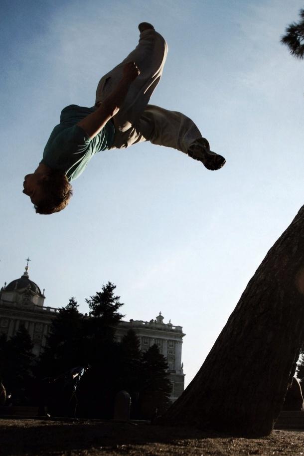 Być i trwać. Wyprawa do świata Parkour (by-i-trwa-wyprawa-do-wiata-parkour) Документальный фильм