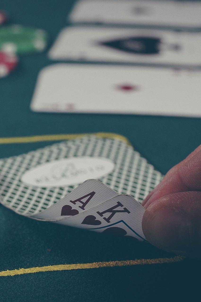 Celebrity Poker Showdown (celebrity-poker-showdown) ТВ-шоу