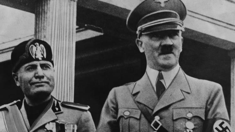 Постер Hitler privat — Das Leben des Diktators